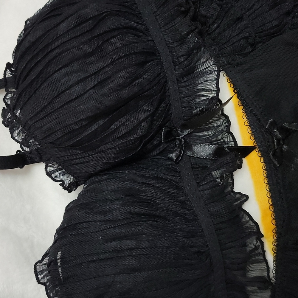 Ladies Bra and Panty Set - Picture 3 of 8